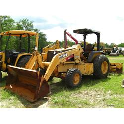 JOHN DEERE 210LE LANDSCAPE TRACTOR