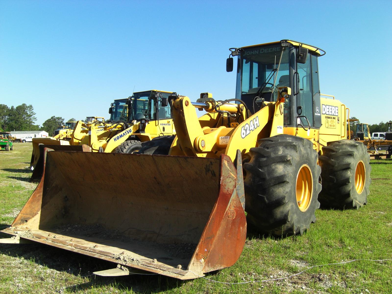 JOHN DEERE 624H WHEEL LOADER