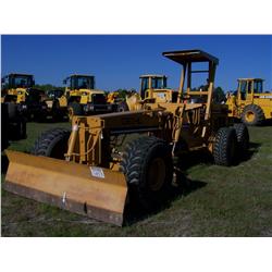 GEHL MC747 MOTOR GRADER