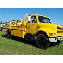 1993 IHC 4900 SERVICE TRUCK