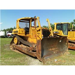 CAT D6H CRAWLER TRACTOR