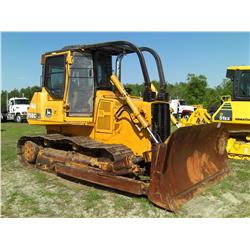 JOHN DEERE 750C CRAWLER TRACTOR