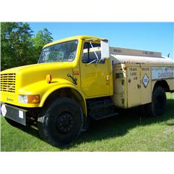 1992 IHC 4700 S/A FUEL TRUCK