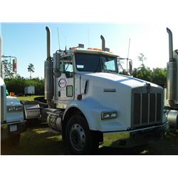 2004 KENWORTH T800 T/A TRUCK TRACTOR