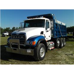 2003 MACK CV713 TRI-AXLE DUMP