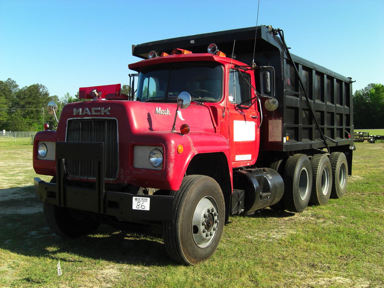 Mack R Tri Axle 1981 MACK TRI-AXLE DUMP - J.M. Wood Auction Company, Inc.