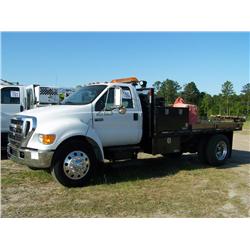 2006 FORD F650XL SERVICE TRUCK