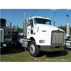 2001 KENWORTH T800 T/A TRUCK TRACTOR
