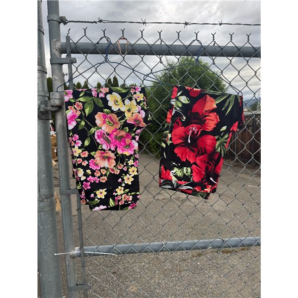 Capri pants size 14 flowers two pairs