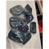 Image 1 : 8 makeup bags