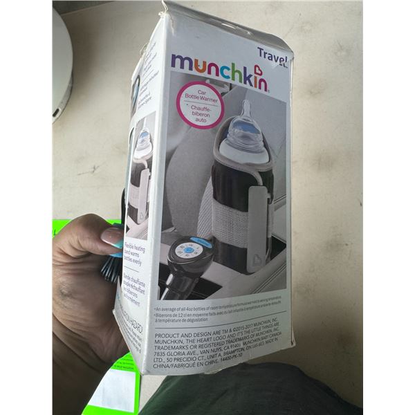 Munchkin travel bottle holder warmer