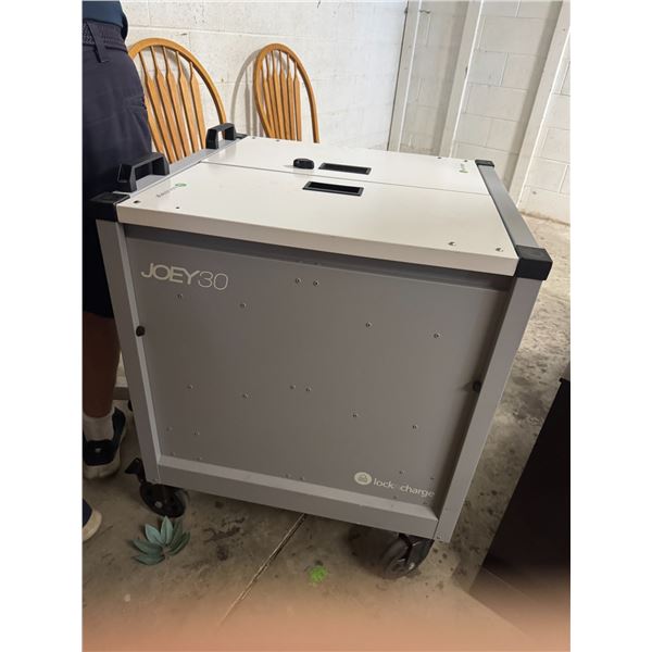 LocknCharge Joey 30 Charging Cart 10237  Cart for 30 tablets / notebooks as is