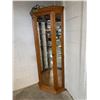 Image 2 : Light up curio cabinet