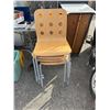 Image 1 : 4 IKEA chair