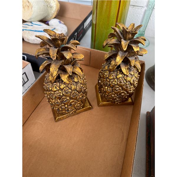 Pineapple decor