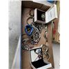 Image 1 : Costume jewelry