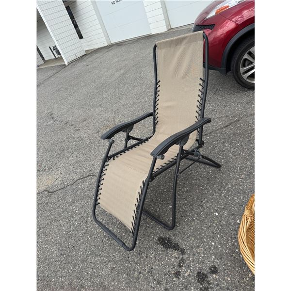 Reclining chair