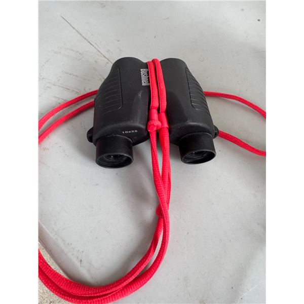 Bushnell 10 x 25 binoculars