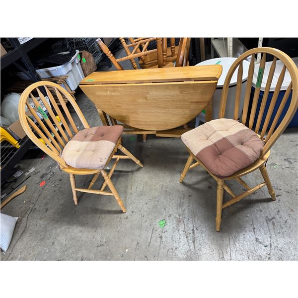 Drop side table and two chairs