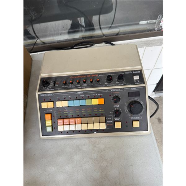 Compu rhythm CR – 8000 Roland