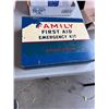 Image 1 : First aid kit metal