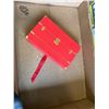 Image 1 : Louis Vuitton envelopes