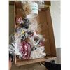 Image 1 : Vintage crafting beads