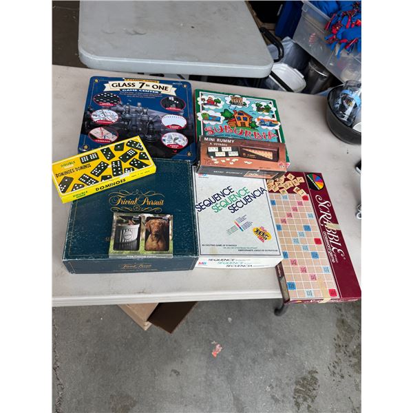 Assorted games and dominoes