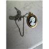 Image 1 : Necklace and pendant