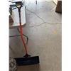 Image 1 : Avalanche snow shovel