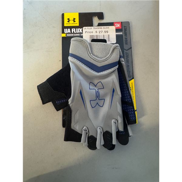 New small training gloves under armor