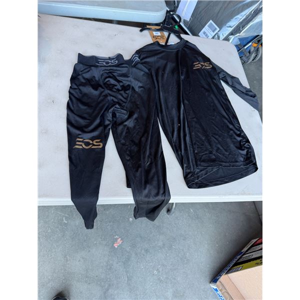 NWT Youth, XL sport clothing
