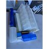 Image 1 : Assorted containers