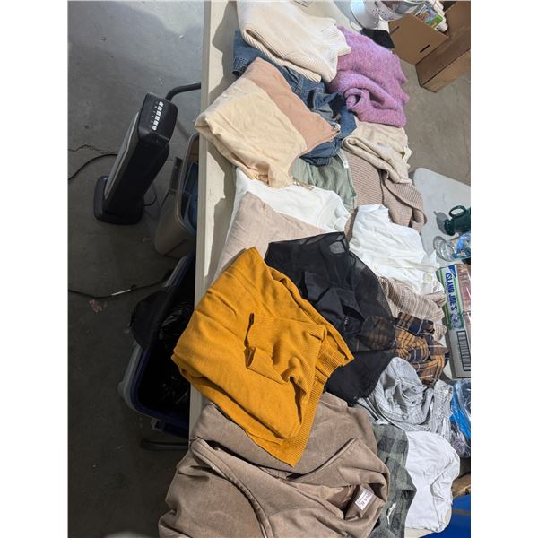 A lot of Clothing large/extra large
