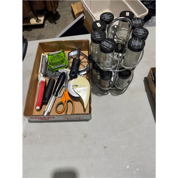 Spice carousel and kitchen items