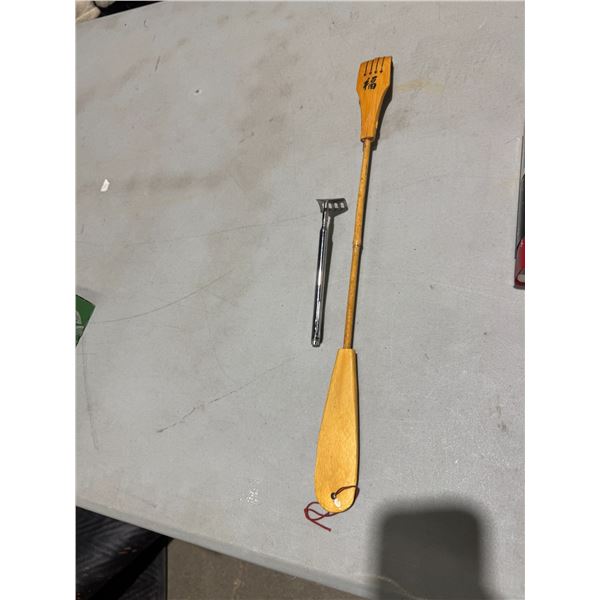 Back scratchers