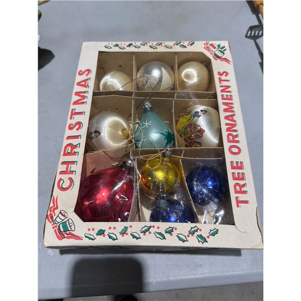 Snow, White silk Christmas, ornaments, and other Christmas ornaments