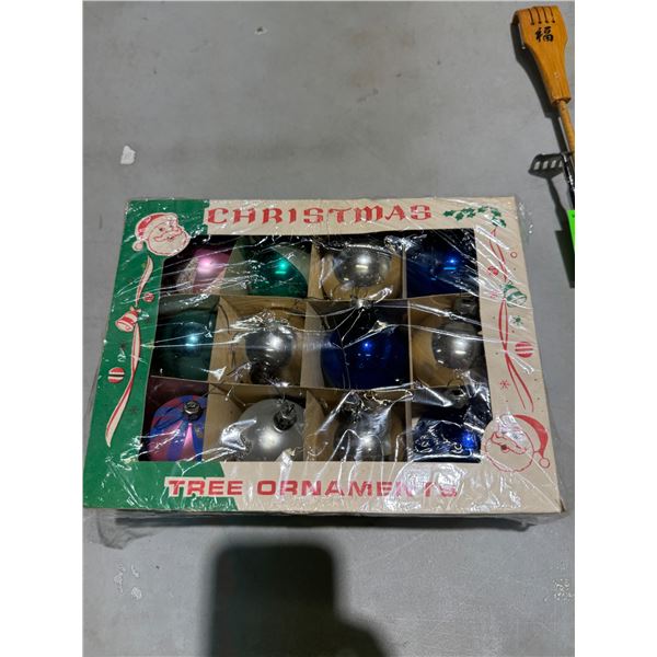 Christmas ornaments vintage