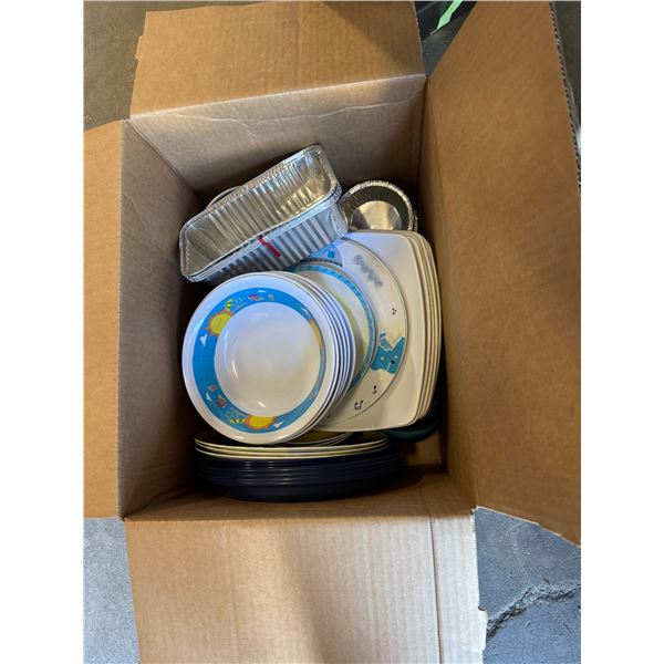 Pool or camping dishes