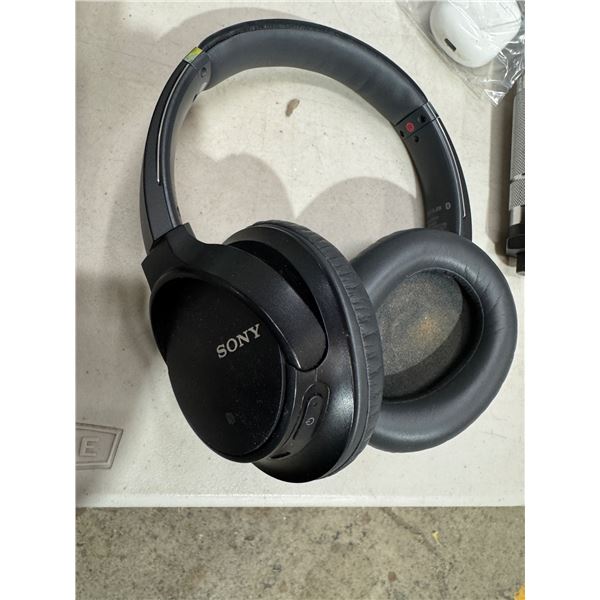 Sony wireless noise canceling headphones