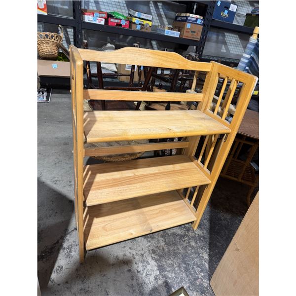 Folding shelf