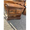 Image 1 : Night stand