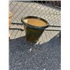 Image 1 : Pottery planter