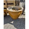 Image 1 : Pottery planter