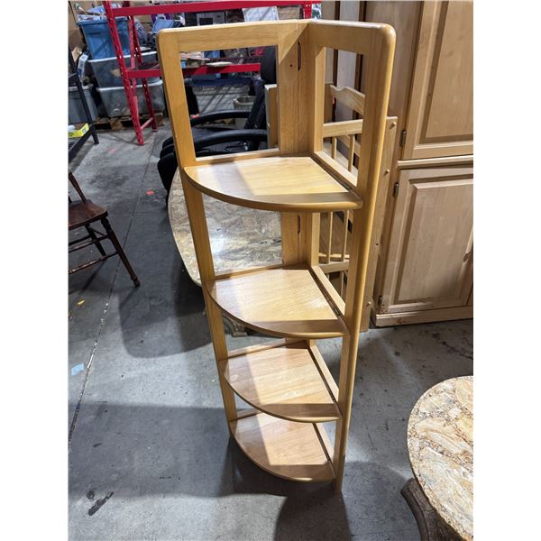 Corner shelf folding