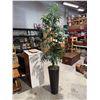 Image 1 : Artificial plant