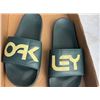 Image 1 : Oakley slides size 13