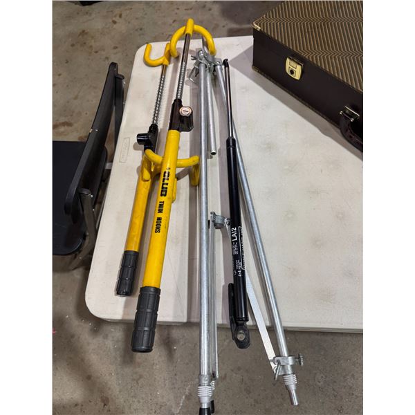 Stand shock and club no keys