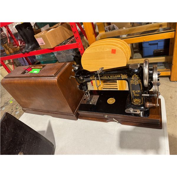 VTG portable, crank sewing machine in case wheeler and Wilson Bridgeport CONN  U