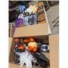Image 1 : Halloween decor